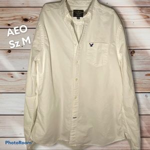 AEO white shirt Button down,Size Medium